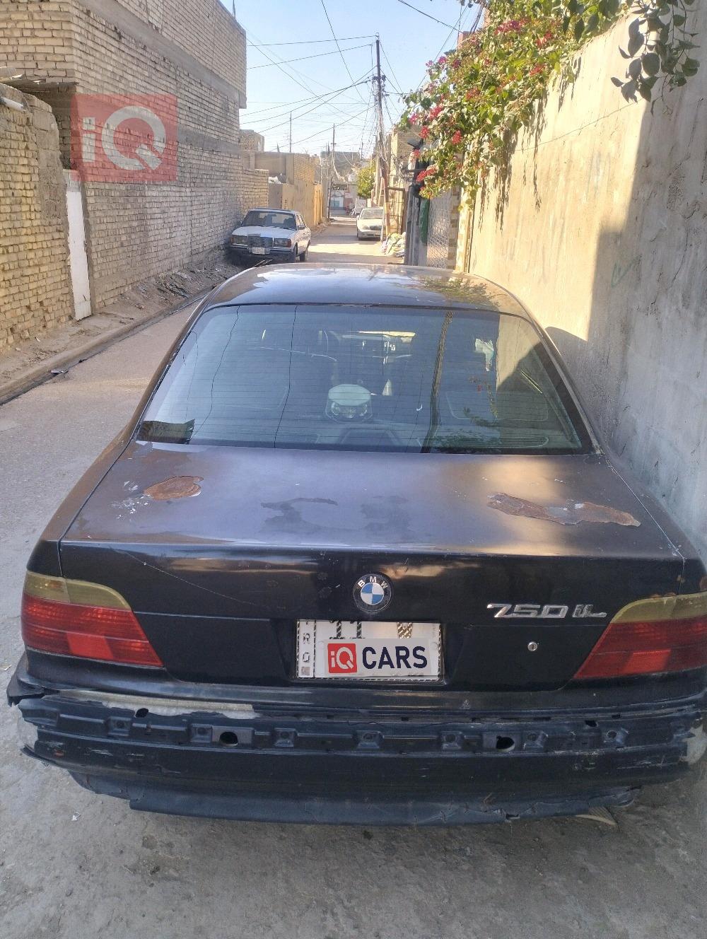 بي ام دبليو الفئة 7